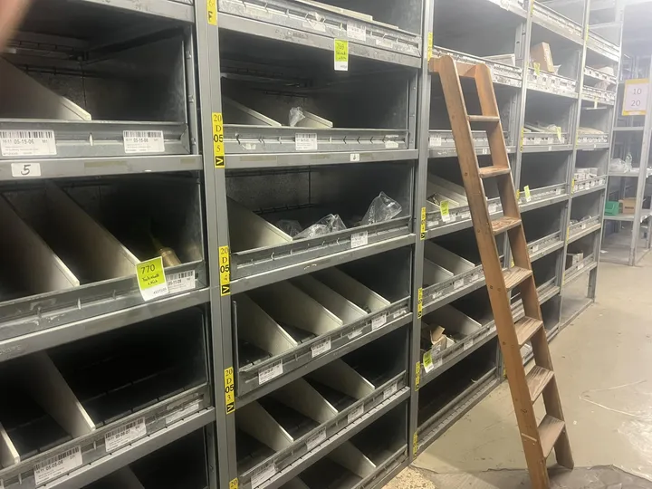 Konvolut Sanitär, Installation & Heizungstechnik, Zubehör, divers Umfang: Feldinhalt, mit Kisten
